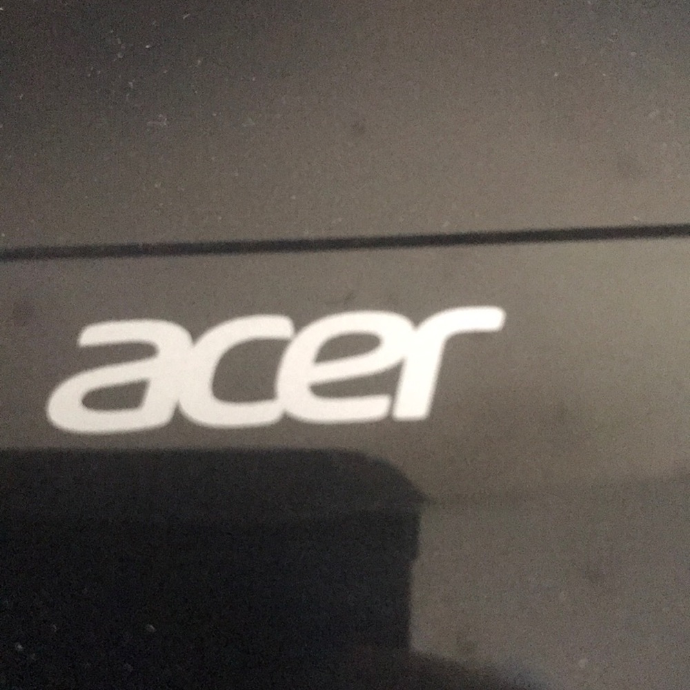Acer LCD Monitor - Picture 2 of 6